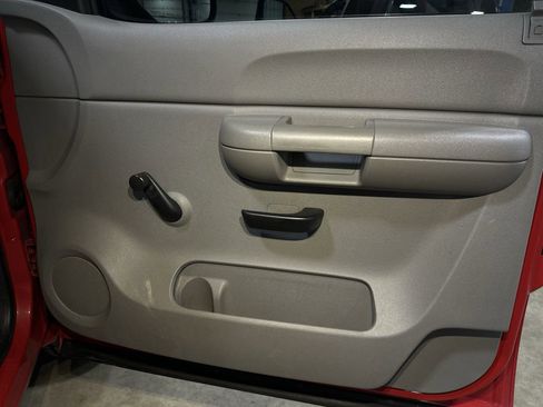 Used 2008 GMC Sierra 1500 W/T w/ SL Package image 16