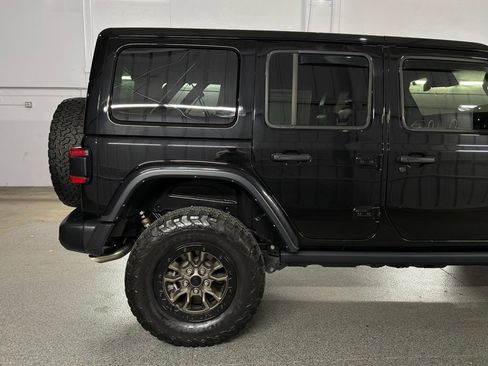 Used 2021 Jeep Wrangler Unlimited Rubicon AWD/4WD image 7