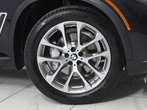 Used 2022 BMW X5 xDrive40i w/ Executive Package image 16