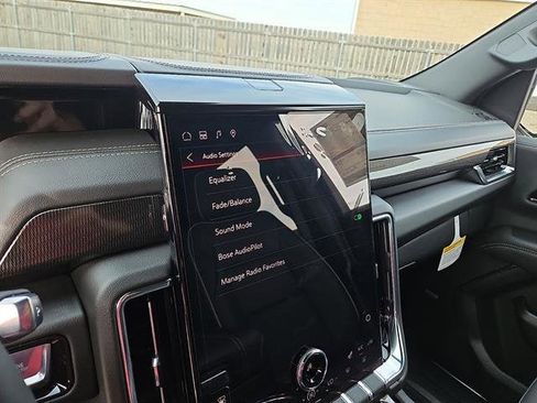 New 2026 GMC Yukon XL Elevation w/ LPO, Floor Liner Package image 17