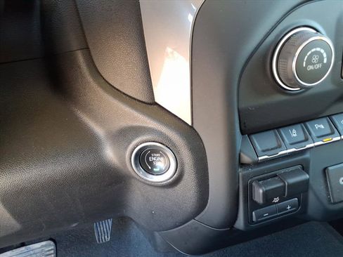 Certified 2024 Chevrolet Silverado 2500 Custom w/ Custom Convenience Package image 16