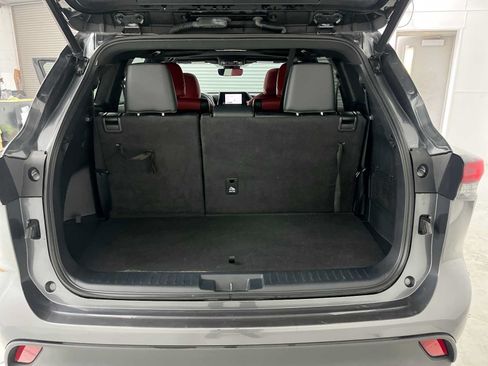 Used 2023 Toyota Highlander XSE AWD/4WD image 26