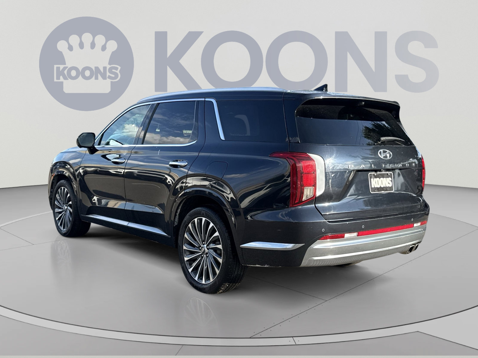 Certified 2024 Hyundai Palisade Calligraphy FWD image 4