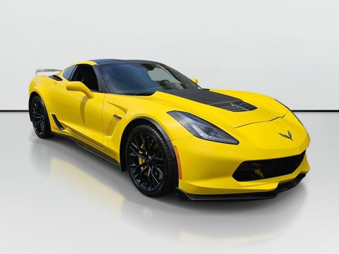 Used 2016 Chevrolet Corvette Z06 w/ 3LZ Preferred Equipment Group RWD image 9