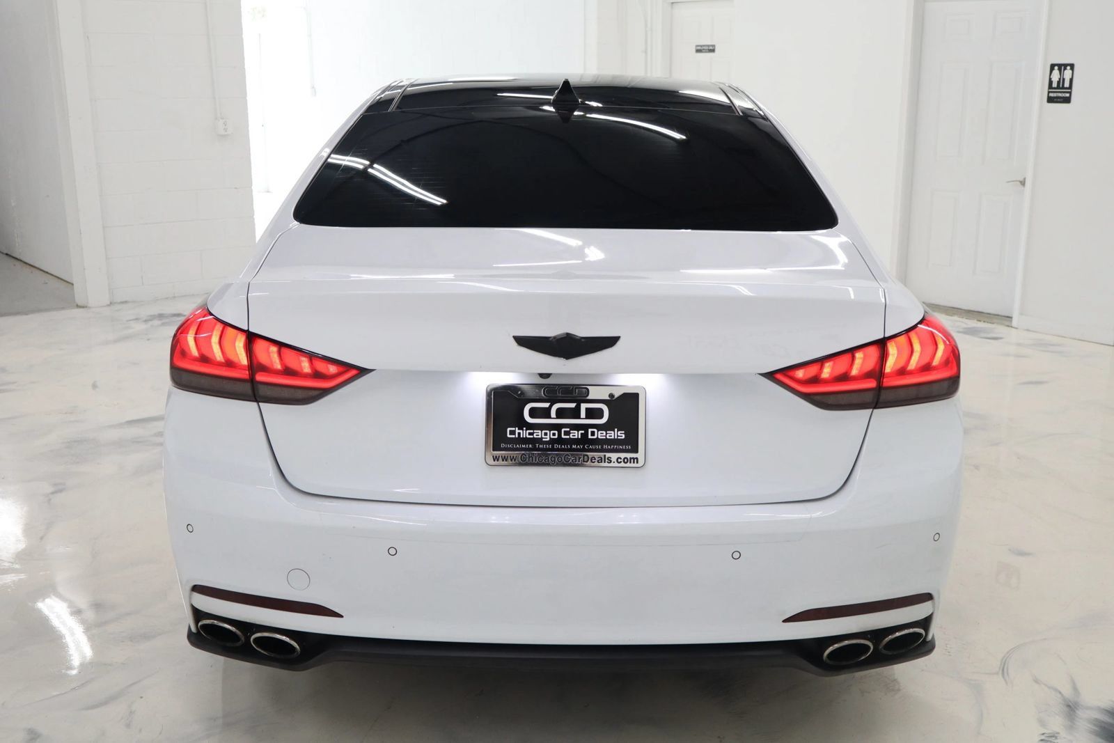 Used 2015 Hyundai Genesis 5.0 w/ Option Group 05 RWD image 6