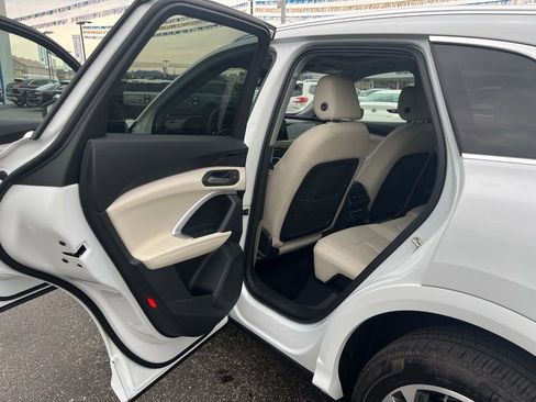 Used 2025 Audi Q5 Premium AWD/4WD image 21