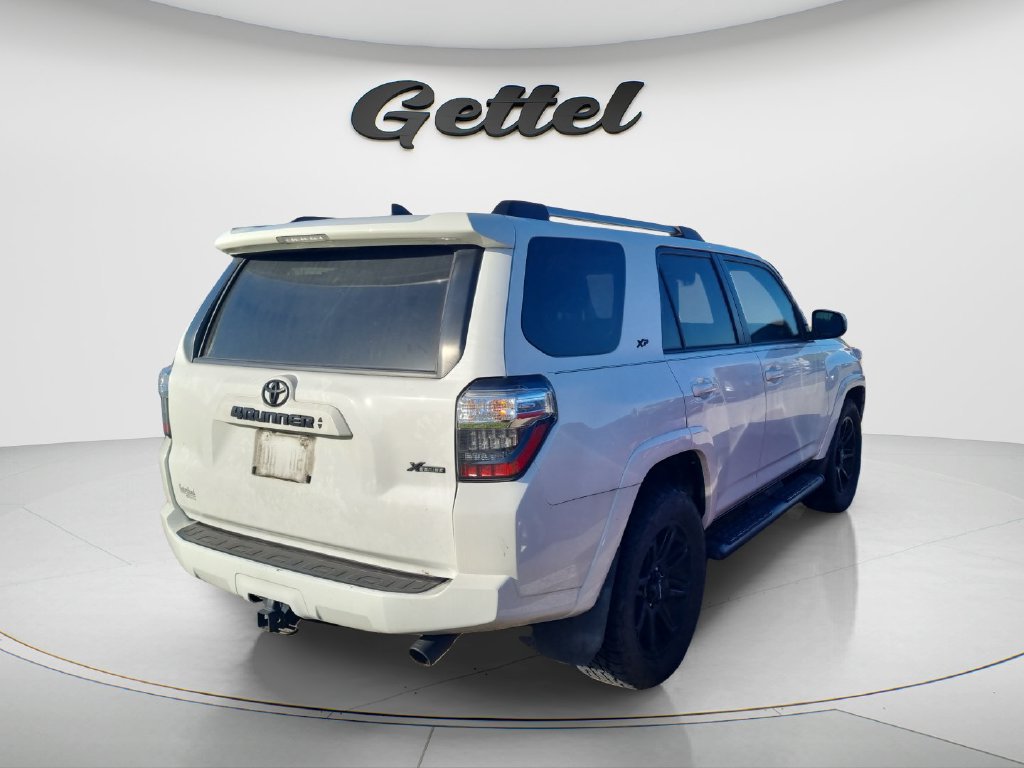 Used 2022 Toyota 4Runner SR5 RWD image 4