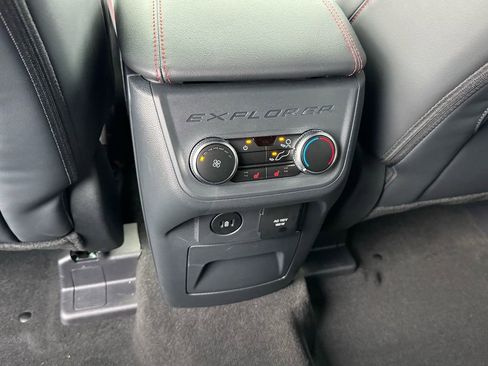 New 2026 Ford Explorer ST-Line w/ ST-Line Street Pack image 14