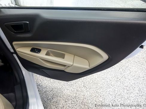 Used 2019 Ford Fiesta SE image 23