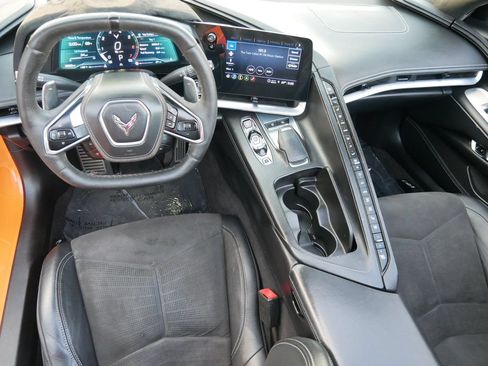 Used 2023 Chevrolet Corvette Stingray Premium Conv w/ Z51 Performance Package RWD image 11