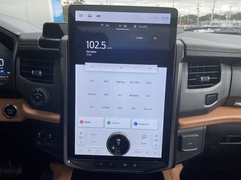 Used 2023 Ford Expedition Max Platinum image 13