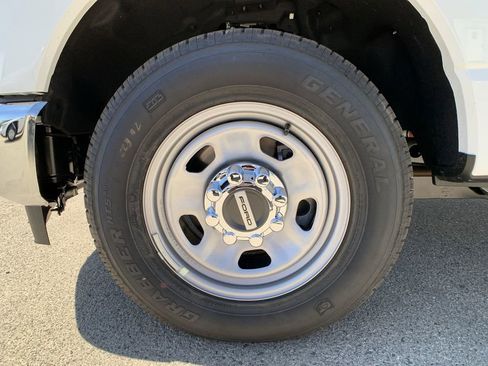 New 2025 Ford F350 XL w/ XL Chrome Package RWD image 12