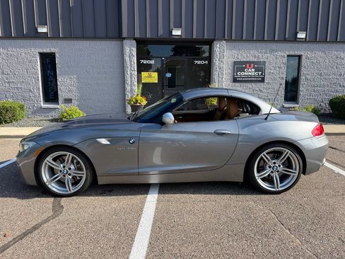 Used 2011 BMW Z4 sDrive35is RWD image 54