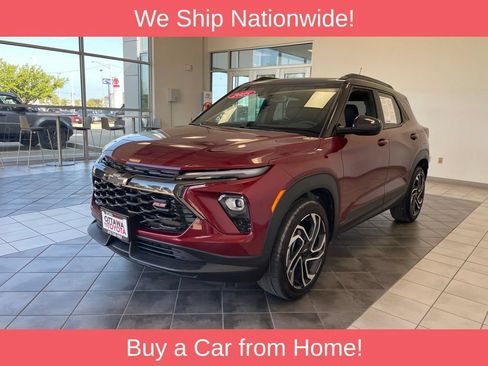 Used 2025 Chevrolet TrailBlazer RS w/ Convenience Package AWD/4WD image 2