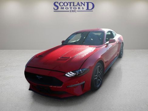 Used 2022 Ford Mustang Premium RWD image 2