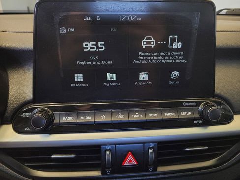 Used 2021 Kia Forte LXS FWD image 25