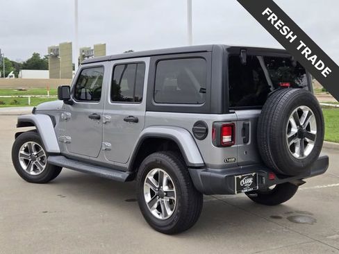 Used 2020 Jeep Wrangler Unlimited Sahara AWD/4WD image 4