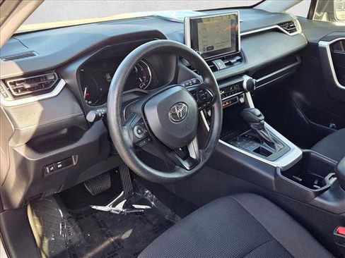 Used 2025 Toyota RAV4 LE image 10