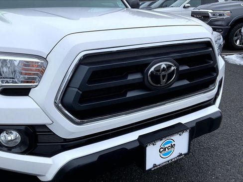 Used 2023 Toyota Tacoma SR5 w/ SX Package image 27