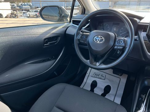 Used 2023 Toyota Corolla LE image 11