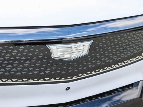 Used 2025 Cadillac Optiq Sport 1 image 9