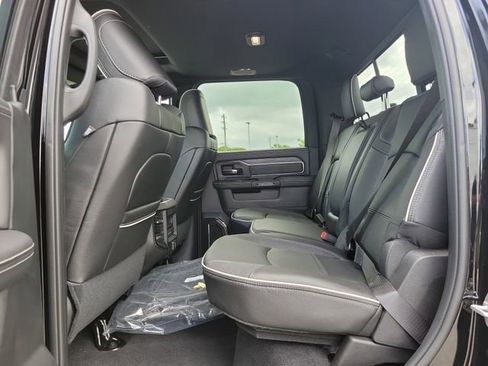 New 2026 RAM 2500 Limited AWD/4WD image 8