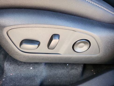 New 2026 Chevrolet Traverse LT image 12