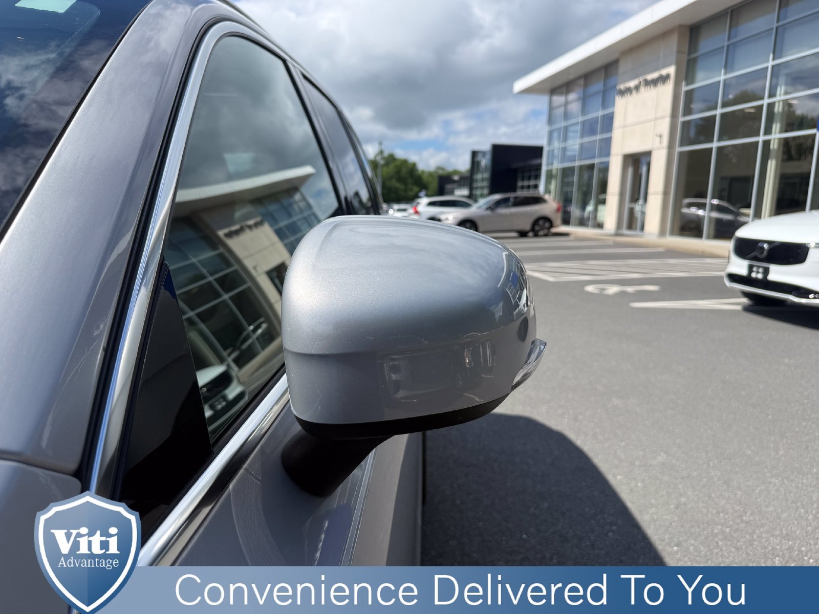 Certified 2023 Volvo XC90 B6 Plus w/ Protection Package Premier AWD/4WD image 11