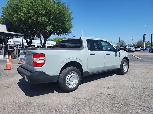 Used 2024 Ford Maverick XL image 3