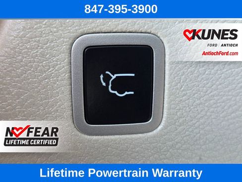 Used 2024 Chrysler Pacifica Touring-L image 37