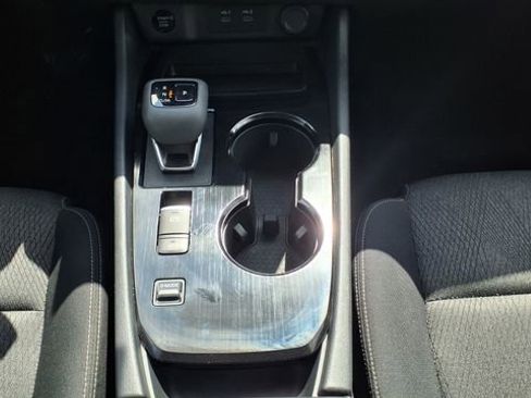 Used 2025 Nissan Rogue SV image 27