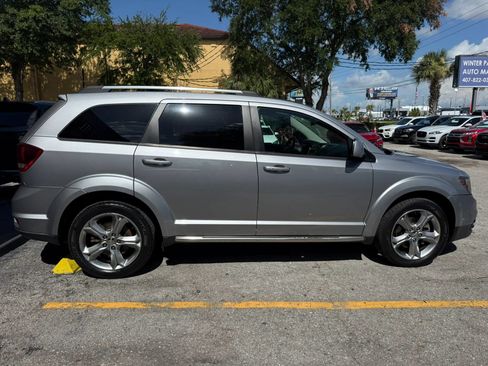 Used 2017 Dodge Journey Crossroad FWD image 5