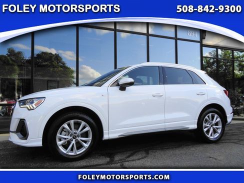 Used 2024 Audi Q3 2.0T Premium AWD/4WD image 1