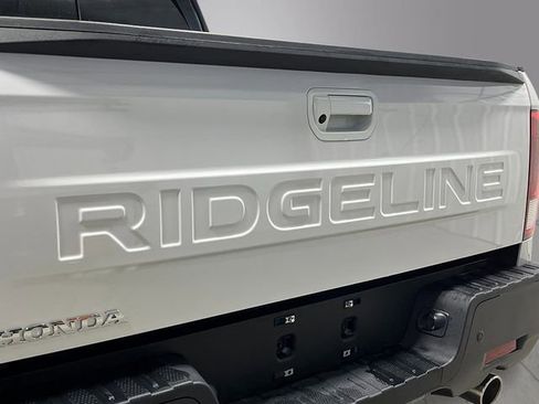 New 2026 Honda Ridgeline Black Edition image 6