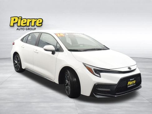 Used 2024 Toyota Corolla SE image 3