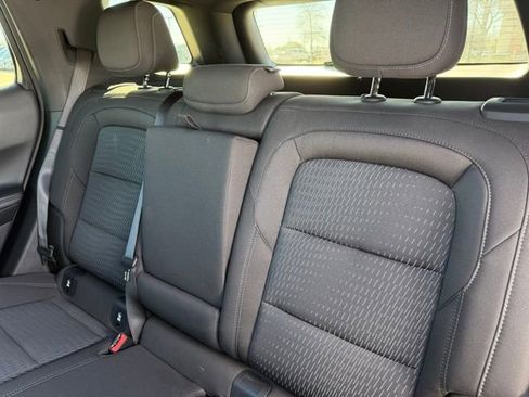 Used 2025 Chevrolet Equinox LT image 19