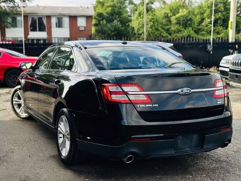 Used 2015 Ford Taurus SEL AWD/4WD image 9