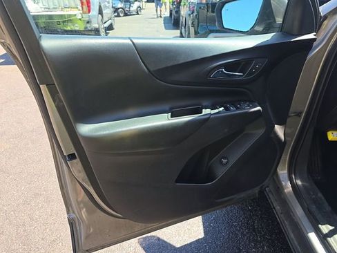 Used 2018 Chevrolet Equinox LT AWD/4WD image 15