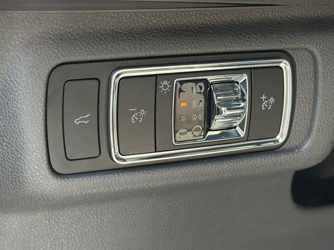 Used 2023 Lincoln Corsair Reserve FWD image 19
