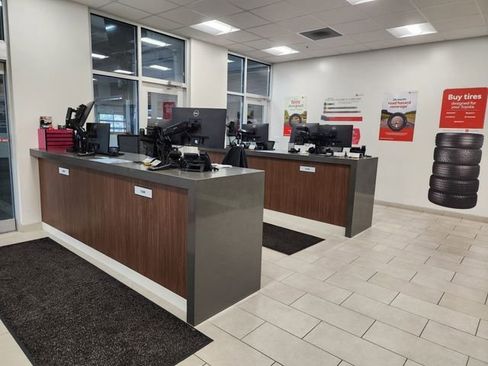 Used 2024 Toyota Camry XSE image 18