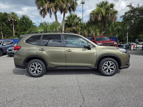 Certified 2023 Subaru Forester Premium AWD/4WD image 2
