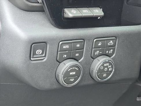 New 2026 Chevrolet Silverado 2500 ZR2 w/ LPO, Dark Essentials Package AWD/4WD image 20