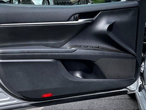 Used 2024 Toyota Camry SE FWD image 20