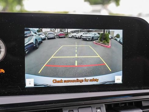 Used 2025 Lexus ES 350 w/ Accessory Package (Z2) FWD image 25