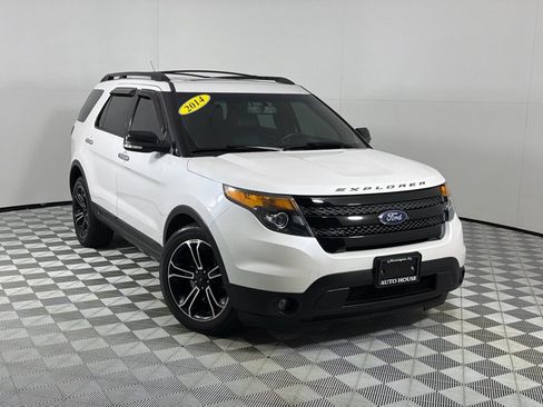 Used 2014 Ford Explorer Sport w/ Equipment Group 401A AWD/4WD image 2