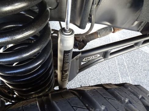 Used 2022 Ford F250 Platinum w/ FX4 Off-Road Package AWD/4WD image 44