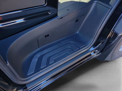 Used 2025 Mercedes-Benz Sprinter 2500 image 21