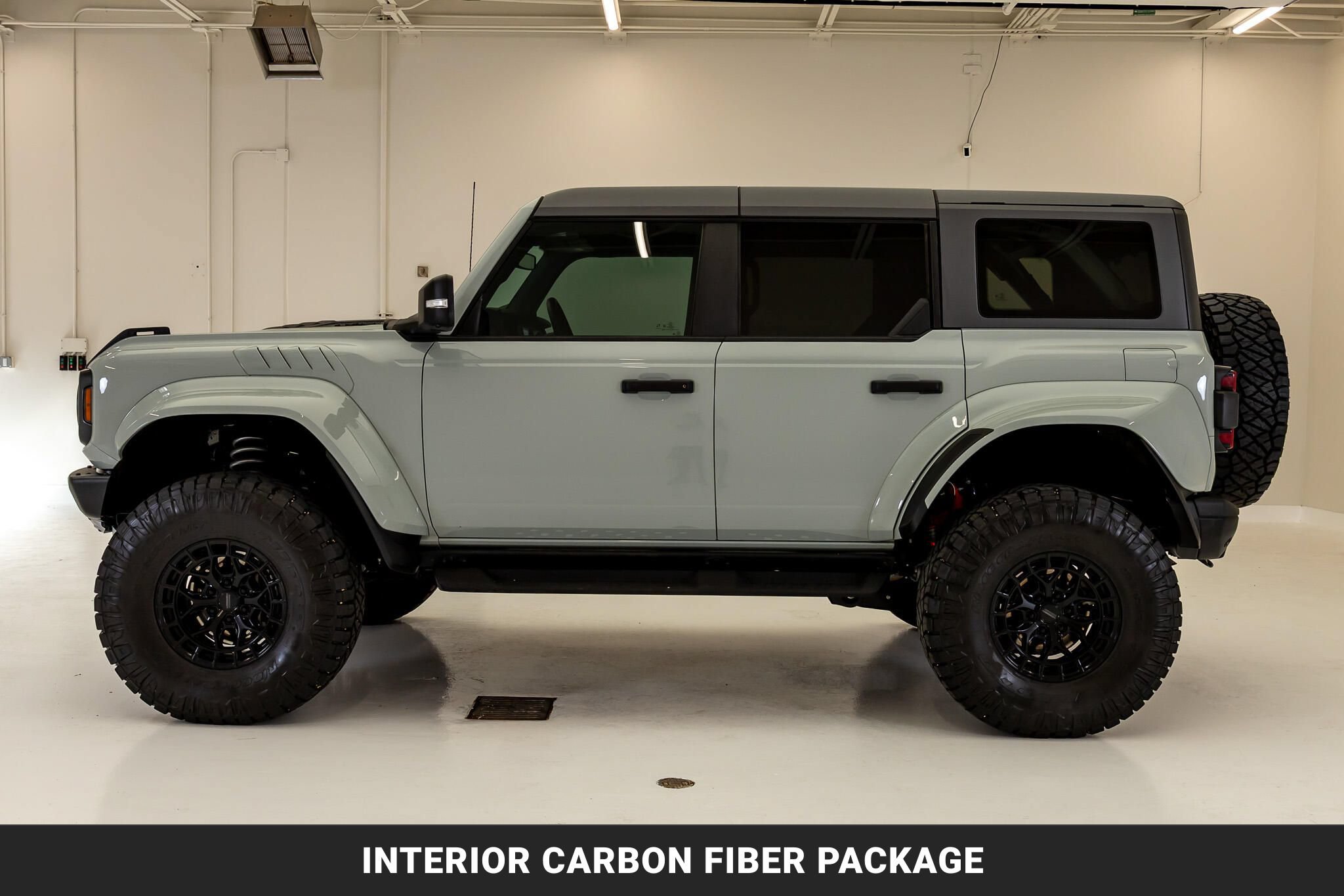 Used 2024 Ford Bronco Raptor w/ Interior Carbon Fiber Pack 6 AWD/4WD image 5