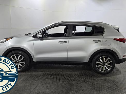 Used 2019 Kia Sportage EX FWD image 4