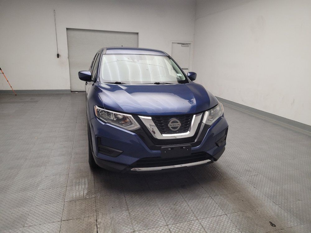 Used 2020 Nissan Rogue S FWD image 14